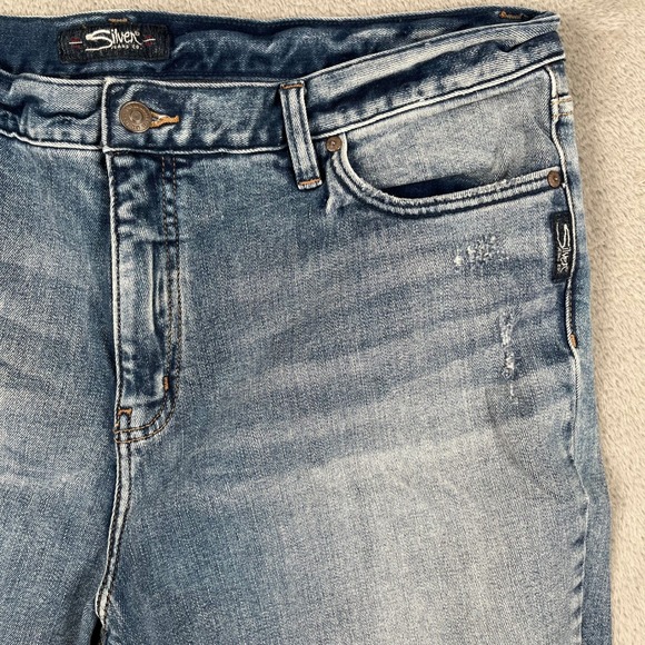 Silver Jeans Co Womens Jeans Distressed Frayed Hem Cropped Bootcut Size 38x27 - Picture 6 of 13